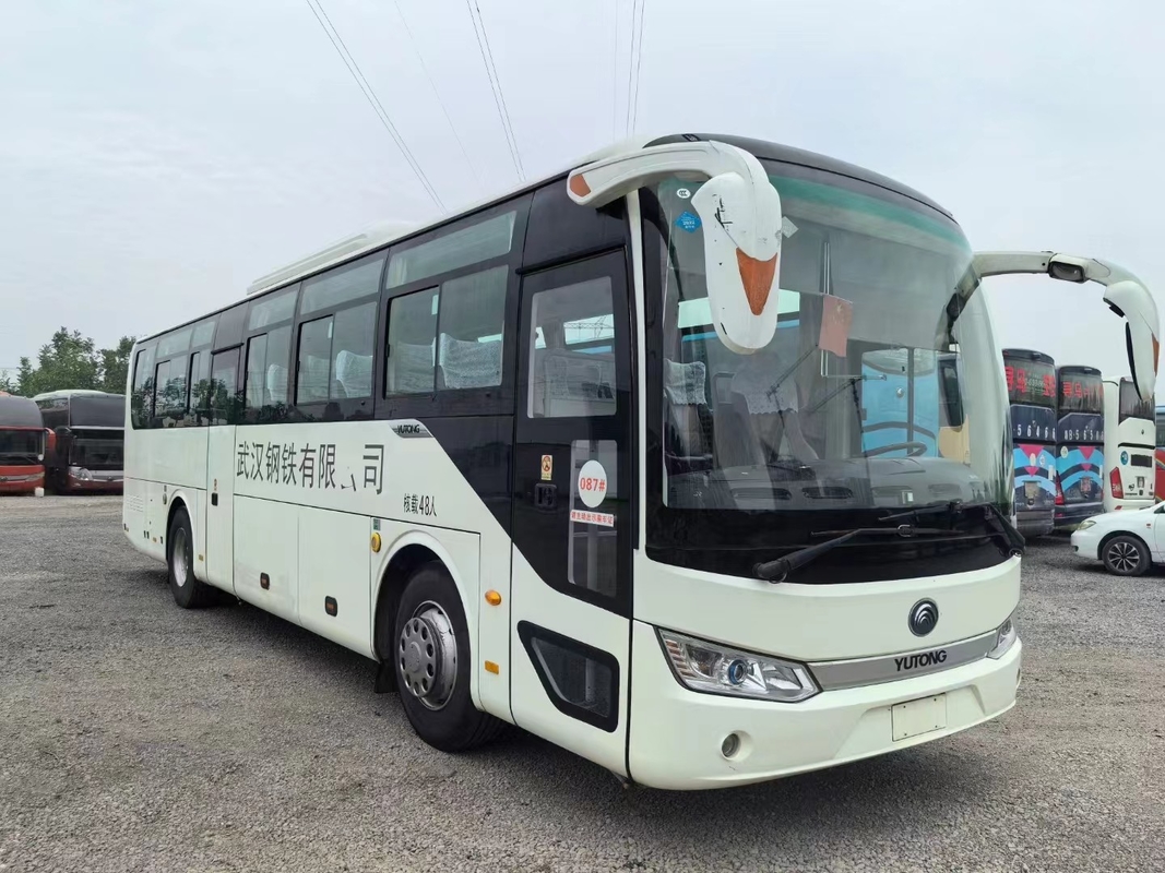 Bus Listrik Dijual 48 Kursi China Bus Yutong ZK6115 Daun Musim Semi 2017 Tahun 300KM Per Pengisian
