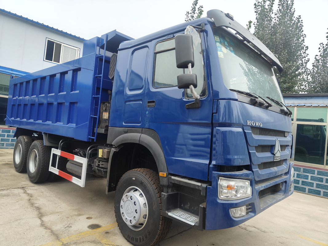 Truk di Afrika Howo Dump / Tipper 6*4 Warna Biru 10 Roda Dengan Tinggi Refubished New Bucket