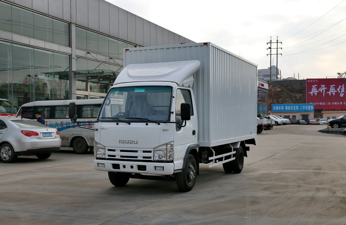 Truk Kargo Isuzu 15 Ton Truk Truk Van Kotak Mesin Diesel 5.2L Displacement 4 * 2 Drive Mode