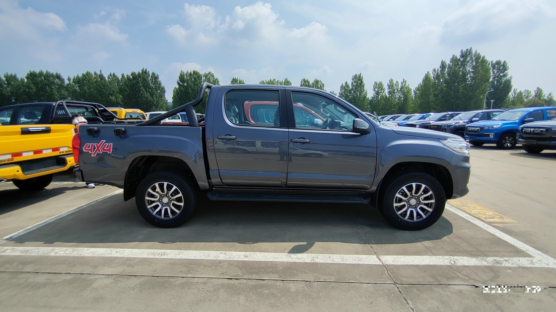 Pickup baru 4x4 merek Cina Foton 6 warna kiri & kanan drive manual mesin diesel