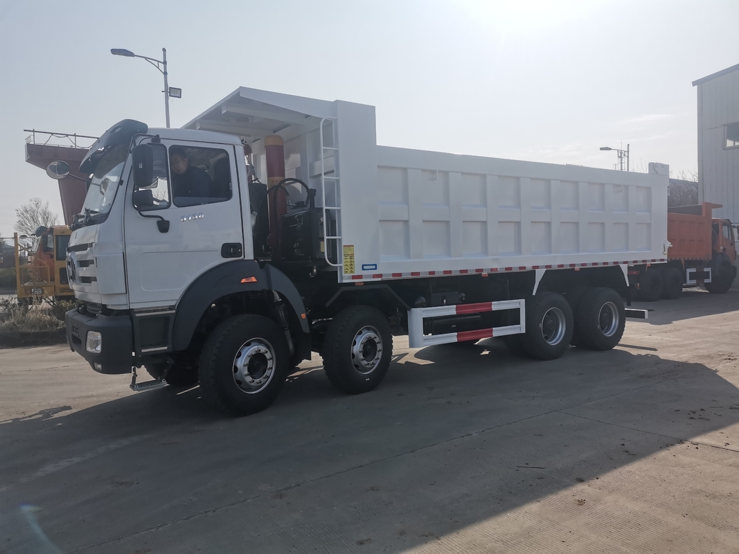 Truk sampah baru Beiben 8*4 Warna Putih Weichai 380hp Turbocharged Euro 2 Penggunaan di Afrika