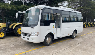 Pengemudi Kanan Minibus 21 Seater China Coaster Bus Euro 3 Mesin Diesel Kapasitas 3000cc NEW