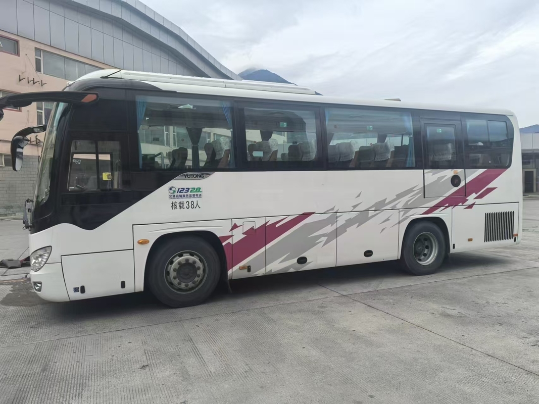 Bus Pelatih Bekas 38 Kursi Bus Tur Tengah Yutong ZK6906 Dengan Suspensi Airbag Panjang 8 Meter