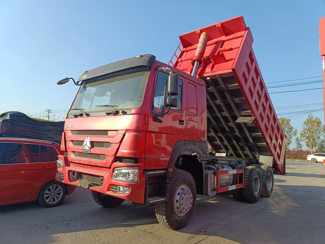 30 Ton Truk Dumper 2024 Tahun Baru Tipper Di Stok 371hp Pompa Mekanis Pekerjaan Tugas Berat