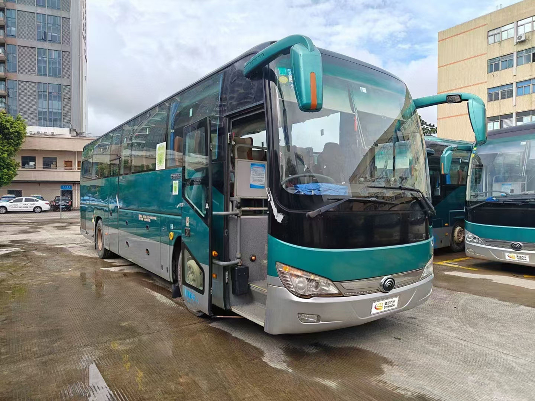 Bus bekas Yutong Dijual Bus Bus ZK6119 Ruang bagasi 42 kursi Jarak panjang 2017 Tahun