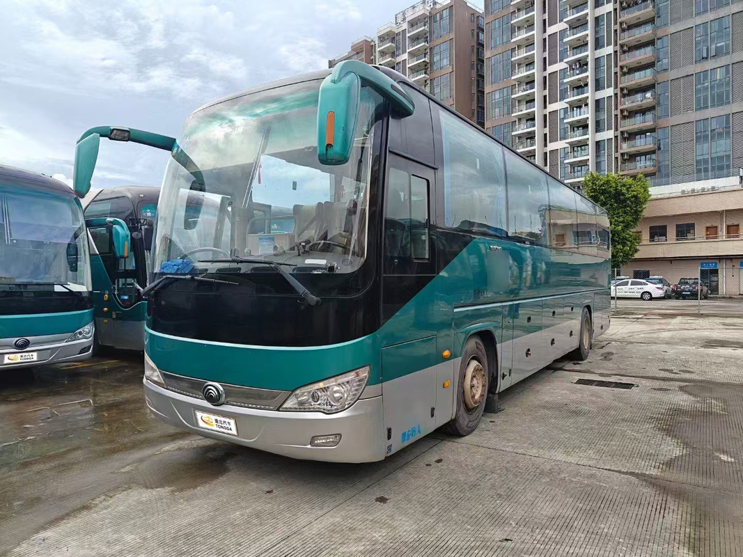 Bus bekas Yutong Dijual Bus Bus ZK6119 Ruang bagasi 42 kursi Jarak panjang 2017 Tahun