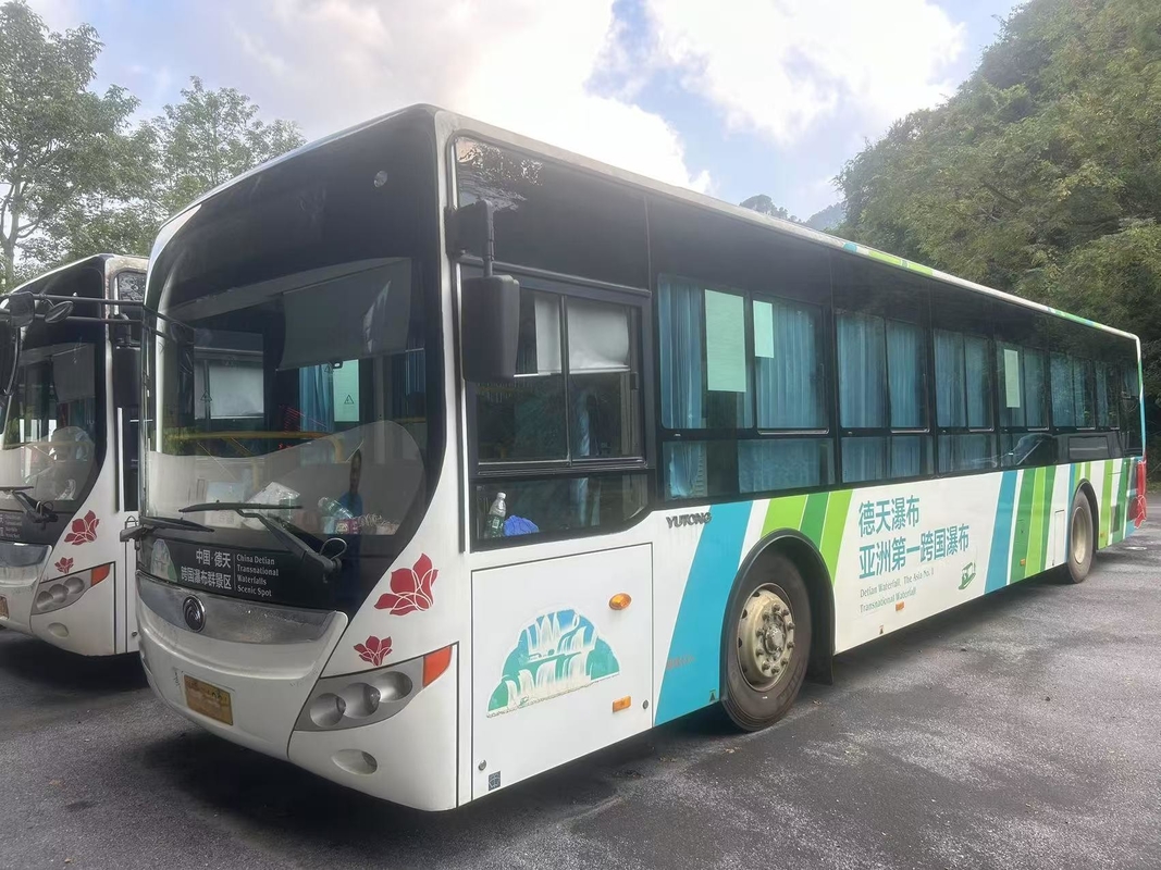 Bus Kota Yutong Diesel Mesin Yuchai ZK6125 Double Door 43 Seater 98 Penumpang Leaf Spring