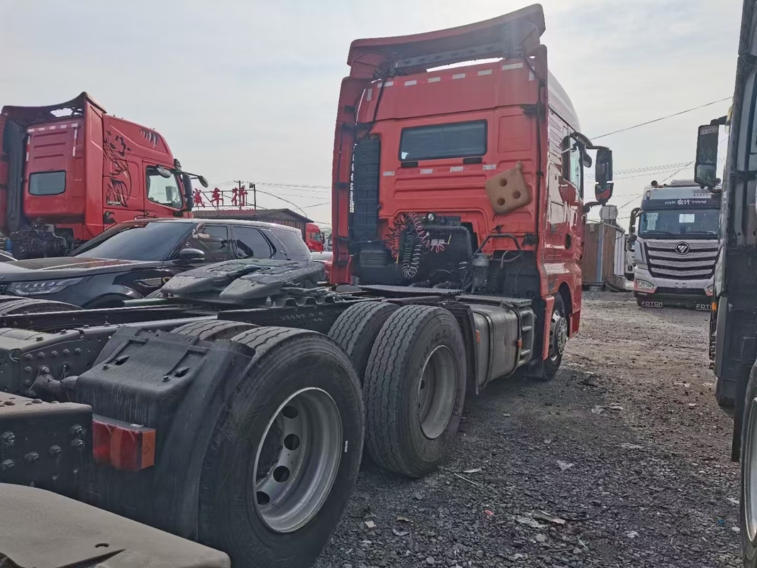 Prime Mover Kepala Traktor Truk 10 Ban Sinotruk SITRAK 2022 Tahun 480hp Retarder Hidraulik