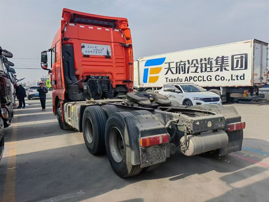 Truk Trailer Kepala Traktor Otomatis Kepala Kuda SITRAK G7S Weichai Mesin 680hp Kapasitas 15 liter