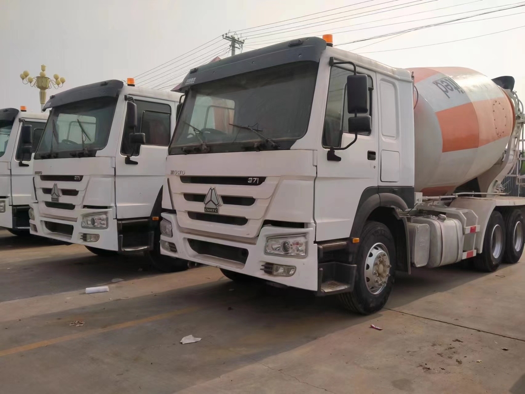10cbm truk pengaduk beton 10000 liter Sinotruk Howo TX 6*4 Chassis Euro 3