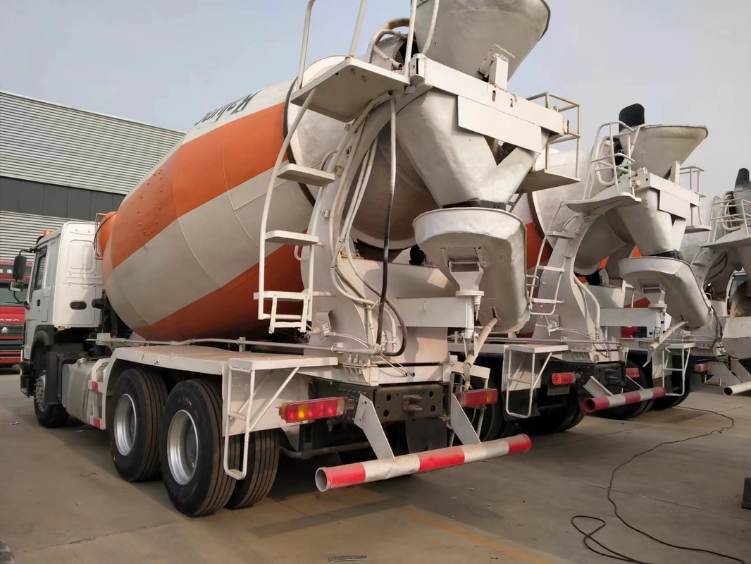 10cbm truk pengaduk beton 10000 liter Sinotruk Howo TX 6*4 Chassis Euro 3
