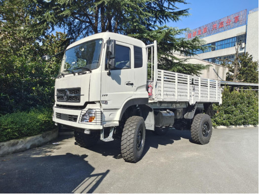4x4 Truk Kargo Dongfeng Pagar Truk Truk Daun Musim semi 10 Ton Pemuatan Jalan yang buruk Mengemudi Euro 5