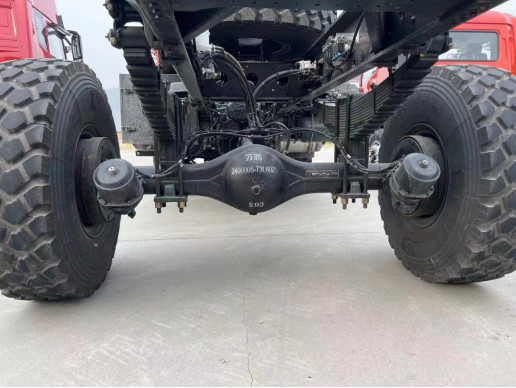 4x4 Truk Kargo Dongfeng Pagar Truk Truk Daun Musim semi 10 Ton Pemuatan Jalan yang buruk Mengemudi Euro 5