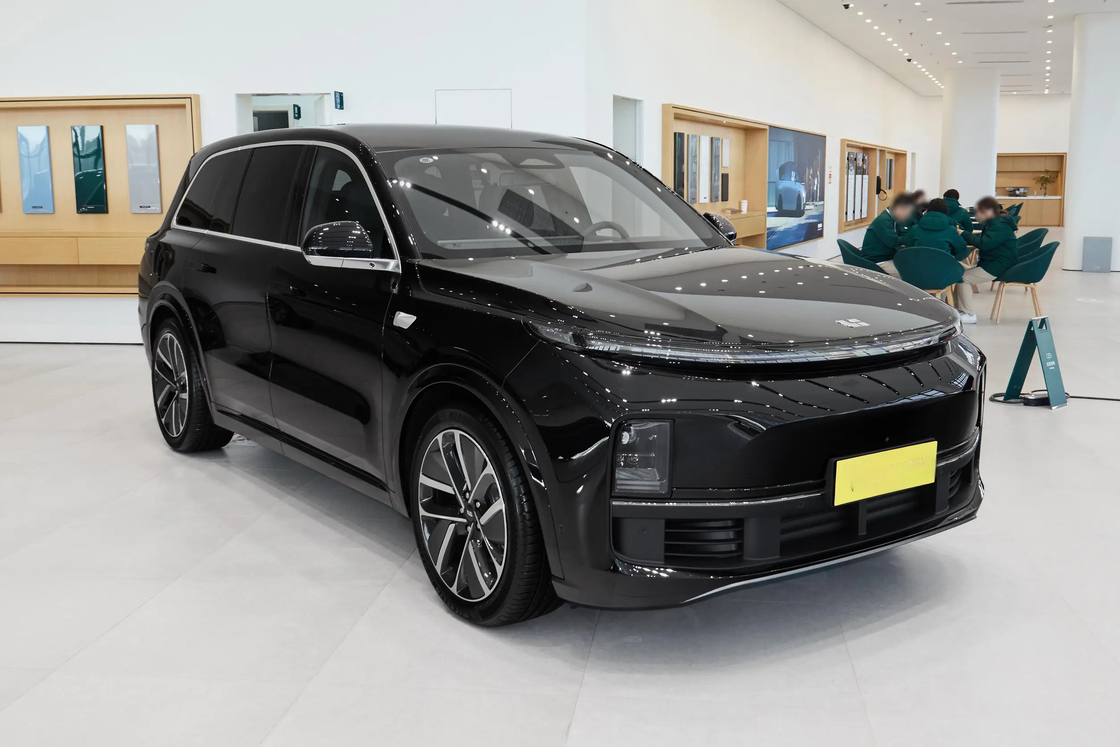 Electric Cars Li Auto Extended Range Electric SUV L9 Pro Versi Hitam Warna 6 Kursi 3105mm