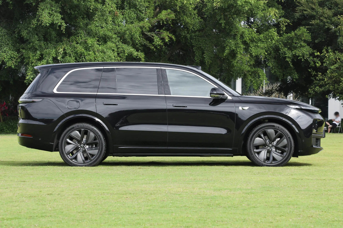 SUV Dengan Range Extender Li Auto Model L9 Ultral 1.5T Rentang jelajah 1000km Max Speed 180km/H