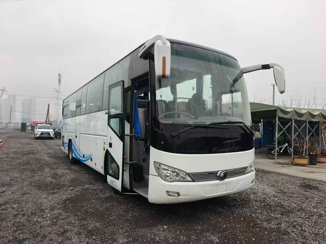 Harga Yutong Bus 60 Seater Second Hand Youngtong ZK6119 Coach Digunakan 2+3 Seats Laytout 66 Seats