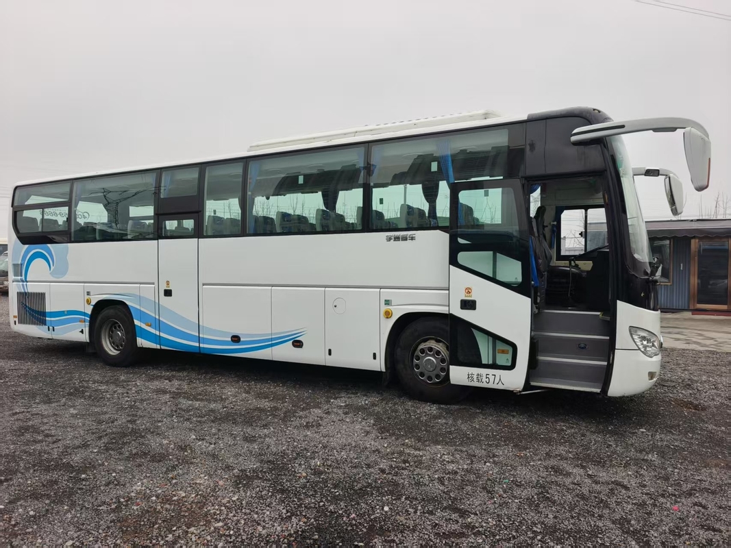 Harga Yutong Bus 60 Seater Second Hand Youngtong ZK6119 Coach Digunakan 2+3 Seats Laytout 66 Seats