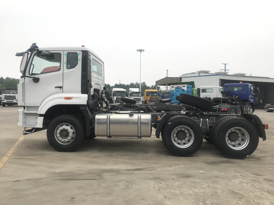 Head Trailer Truck Hohan Head Tractor Howo NX Model Baru 2025 Tahun 10 Ban Mengemudi Kanan