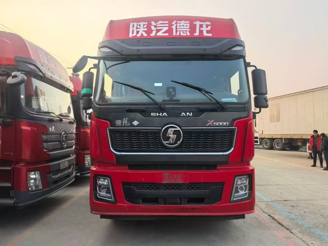 Mobil Traktor Gas Natrual Otomatis Digunakan X5000 Dengan 10 Roda Mesin Weichai CNG 460hp 2023 Transportasi Berat