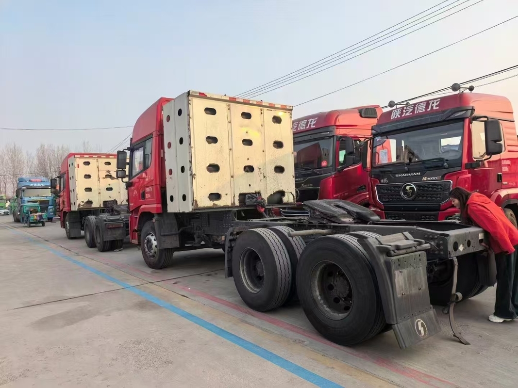 Mobil Traktor Gas Natrual Otomatis Digunakan X5000 Dengan 10 Roda Mesin Weichai CNG 460hp 2023 Transportasi Berat