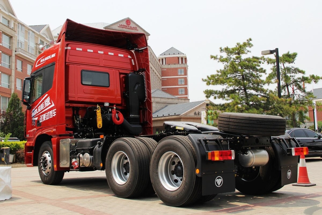 Digunakan cepat gearbox kepala traktor Foton Auman 430hp 10 Roda Cummins mesin Kondisi penambangan beban berat