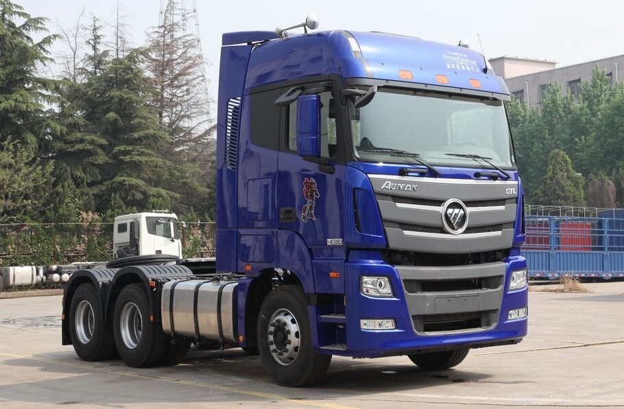 Dipakai atap tinggi kabin Traktor kepala truk WP Engine 6x4 Drive Mode Foton Auman Rasio biaya-kinerja tinggi