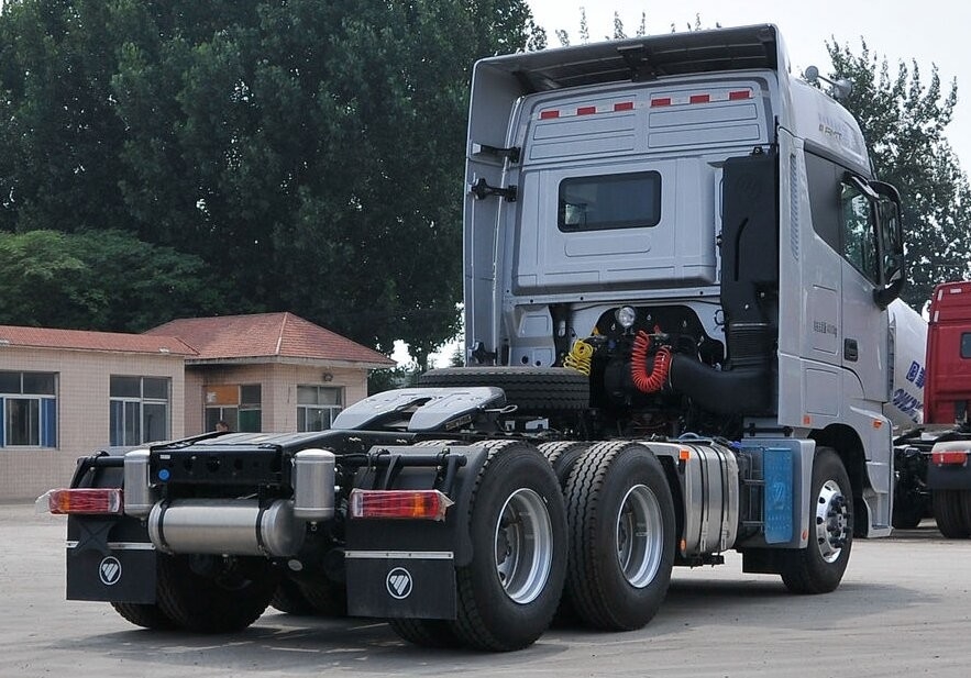 Dipakai Performance Kuat beban berat kepala traktor Foton Auman 510hp 6-silinder Cummins mesin