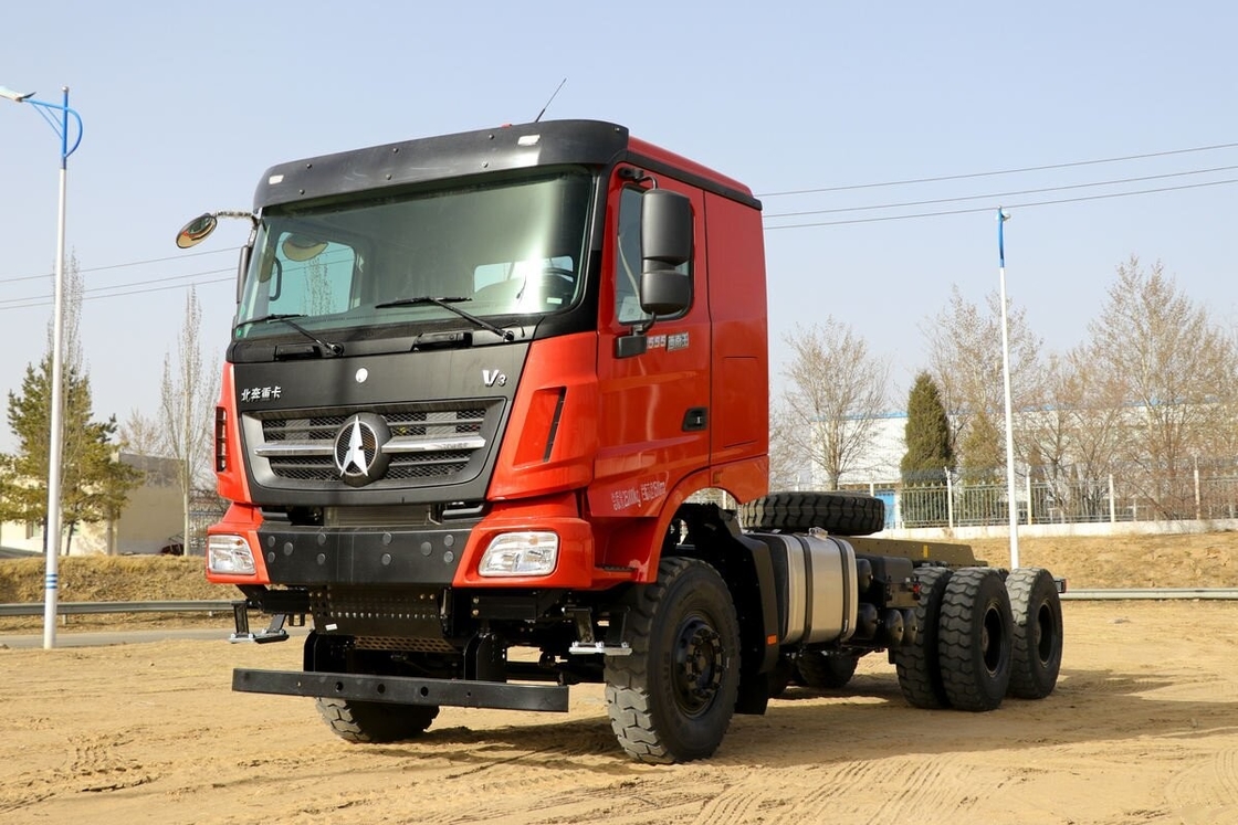 Truk dump Untuk dijual 550hp Beiben 6 * 4 Drive Mode Digunakan Chassis dumpper Weichai Mesin Euro 5 LHD