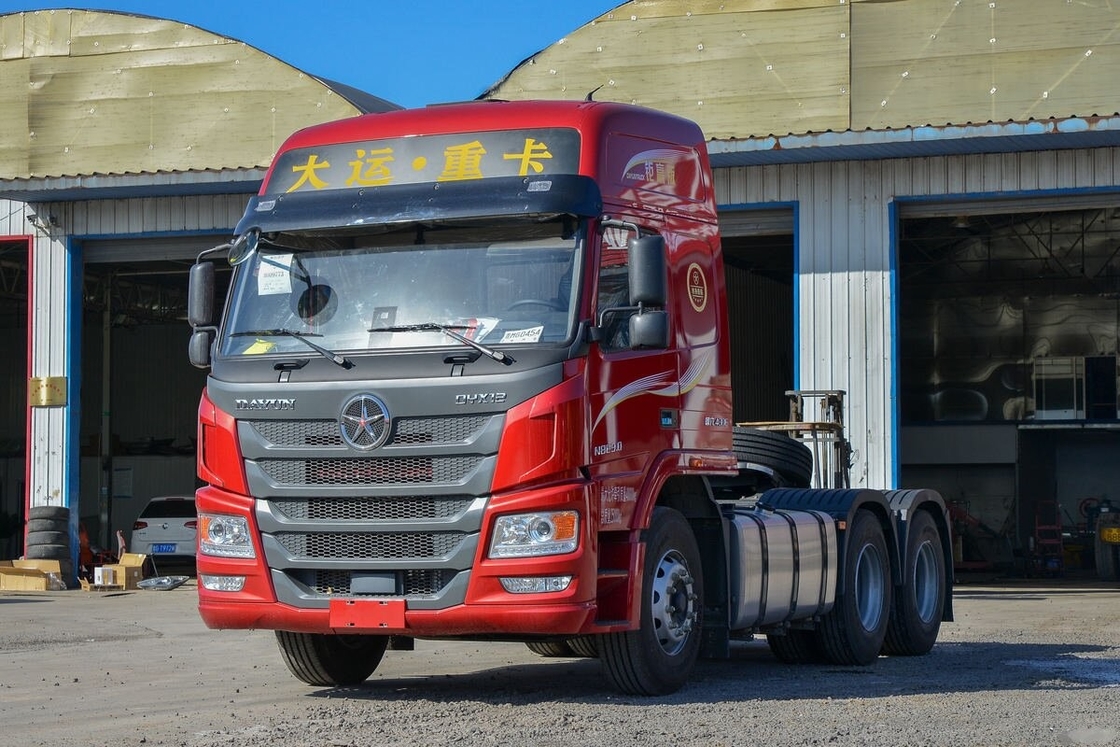 Traktor Truk Dayun N8E 6*4 Drive Mode 430hp Heavy Duty Long Distance Towing Roadside Assistance