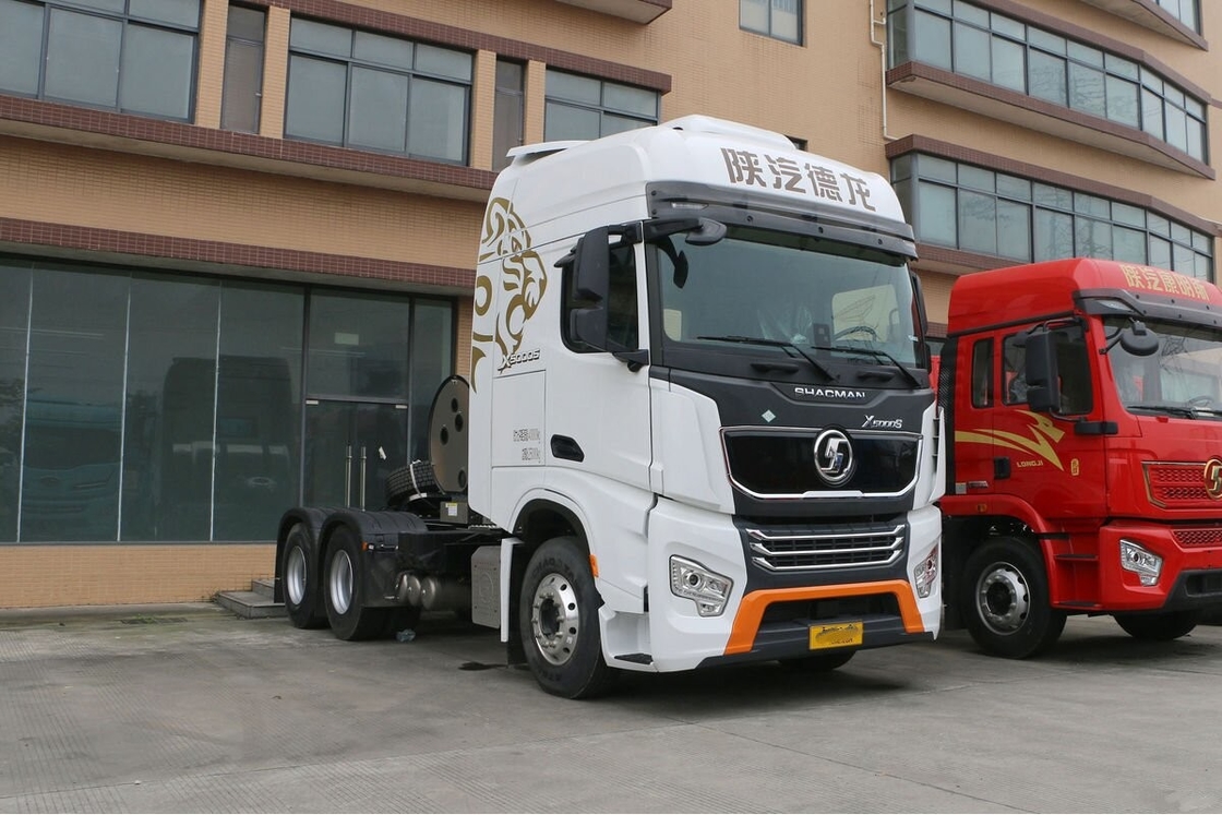 Traktor Truk Dipakai Dijual Shacman X5000S 6*4 Drive Mode 560hp Mesin Efektif Tinggi LNG Kepala Kuda