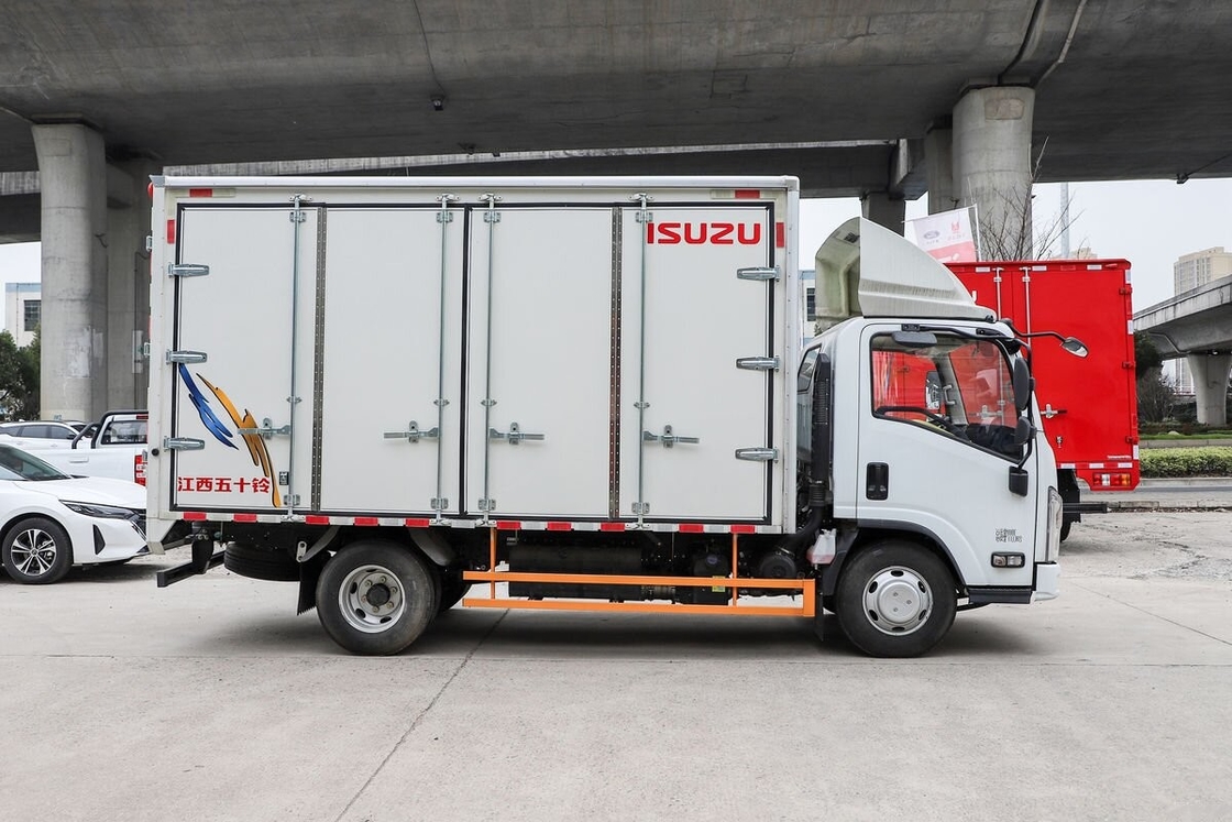 Sepatu truk kargo bekas Isuzu EC5 4×2 DRIVE MODE 127hp Truk kargo murah untuk ekspor