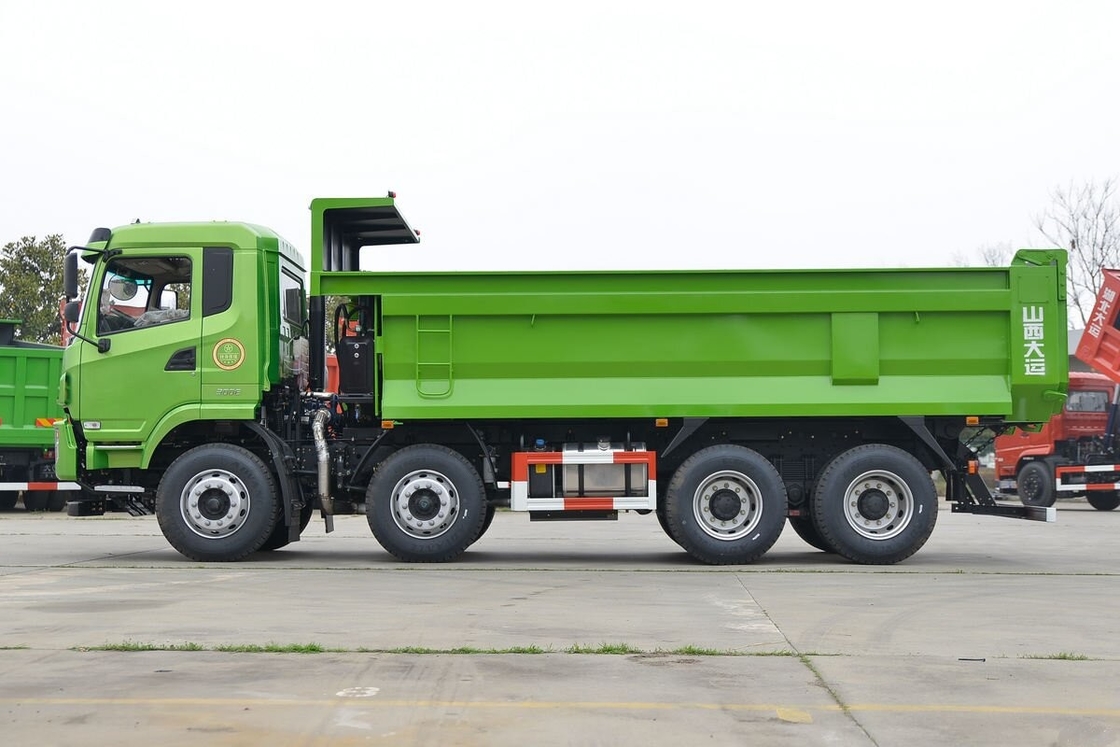Truk dump bekas dijual 300hp DAYUN N6 8*4 Drive Mode Truk dump bekas konstruksi dengan jarak tempuh rendah