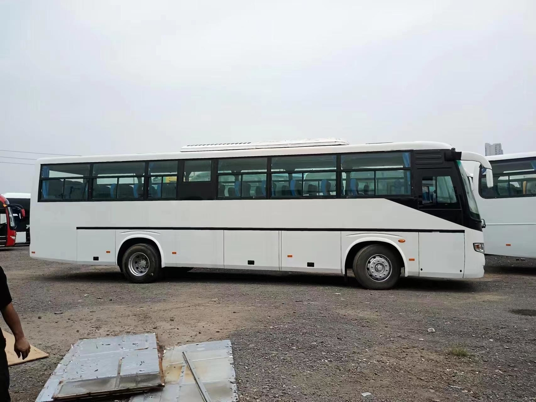 Bus bekas Yutong Di stok Zk6112d 53 kursi Dachai Diesel Fuel Type Euro 2 Mesin Dengan pintu tengah