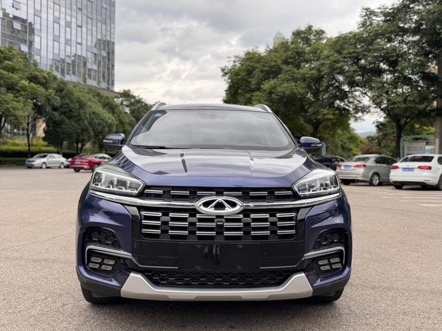 SUV Bekas Cina Kilometer Rendah Chery Tiggo 8 SUV Transmisi Otomatis Tahun 2019 Penggunaan Keluarga dan Komersial