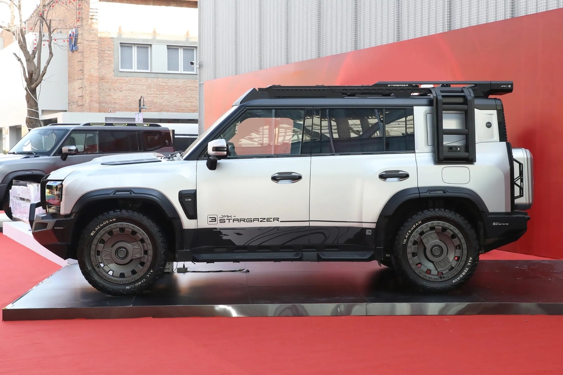 New Sliver Dragon Wing 2024 Tahun 4WD Mobil Bensin awet Kuat Mobil Ideal Dengan Warna Disesuaikan