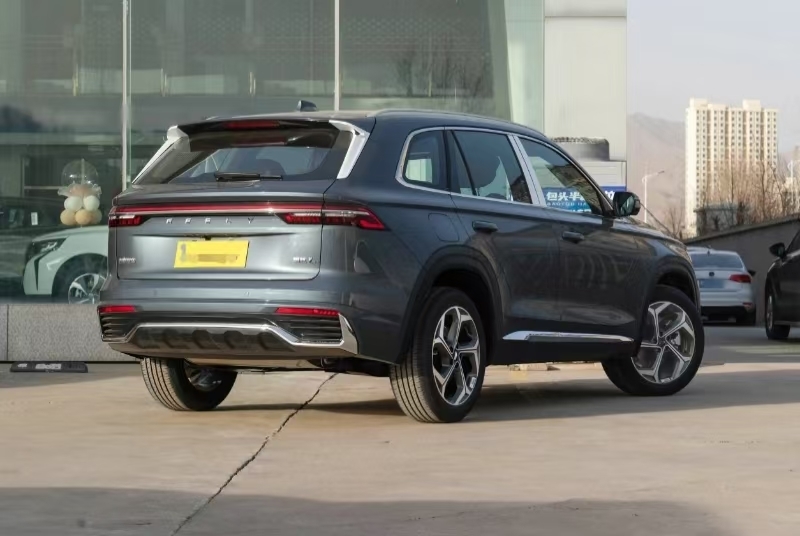 SUV Geely Baru 2025 Tahun Mobil Bensin 2WD Mobil Ideal Tahan Lama Bertenaga Dengan Warna Kustomisasi