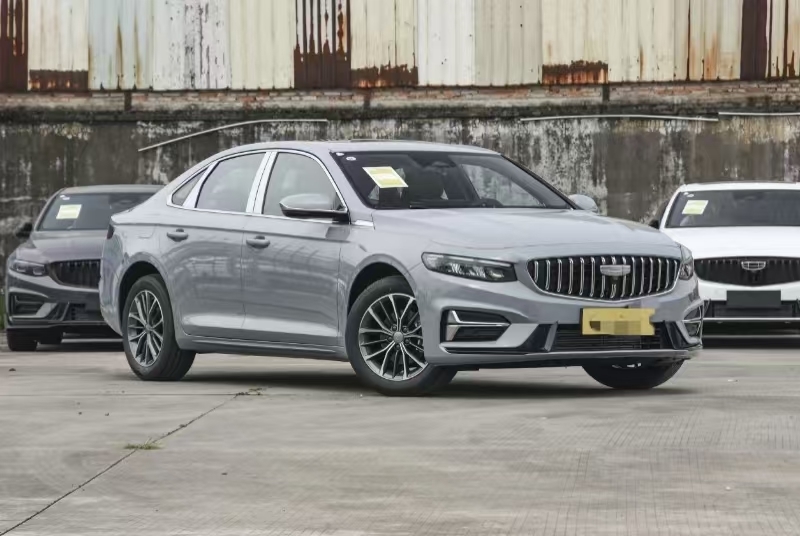 SUV Geely Baru 2025 Tahun Mobil Bensin 2WD Mobil Ideal Tahan Lama Bertenaga Dengan Warna Kustomisasi