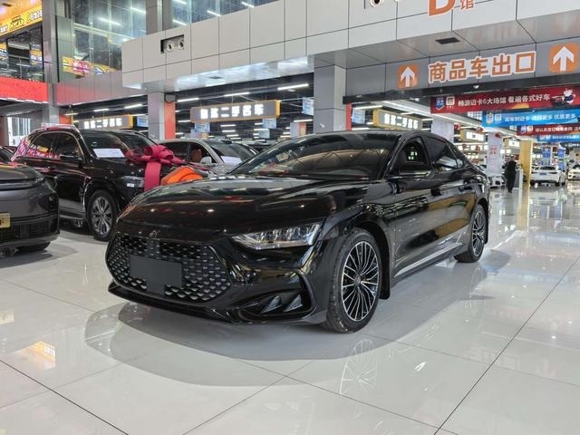 BYD Han DM 2024 DM-i Honor Edition 121km Premium Edition Keluarga SUV Dan Reliable Budget SUV Untuk Ekspor