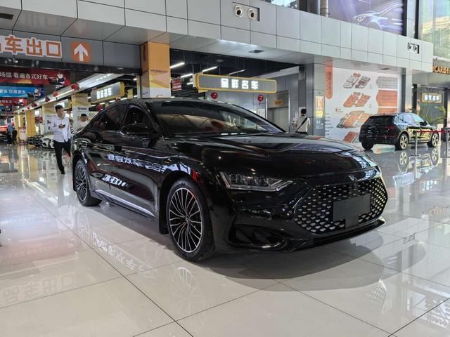 BYD Han DM 2024 DM-i Honor Edition 121km Premium Edition Keluarga SUV Dan Reliable Budget SUV Untuk Ekspor