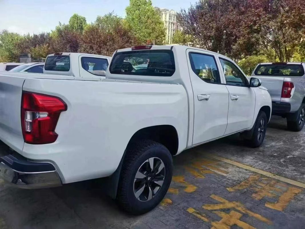 Harga terjangkau baru Peugeot Diesel 4WD Volante a la izquierda Euro 5 Kabin ganda Untuk Ekspor