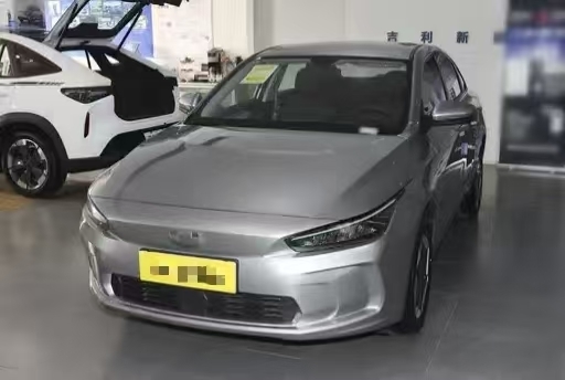 Mobil Geely Cina Bekas Untuk Ekspor Ideal Tahun 2024 Transportasi Pribadi Jarak Tempuh Rendah Listrik