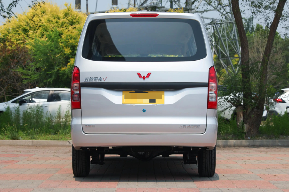 Harga terjangkau New Wuling Hongguang V minivan 2022 1.2L 76 hp L4 Gasoline 2WD Euro 6 Untuk Ekspor untuk penggunaan keluarga