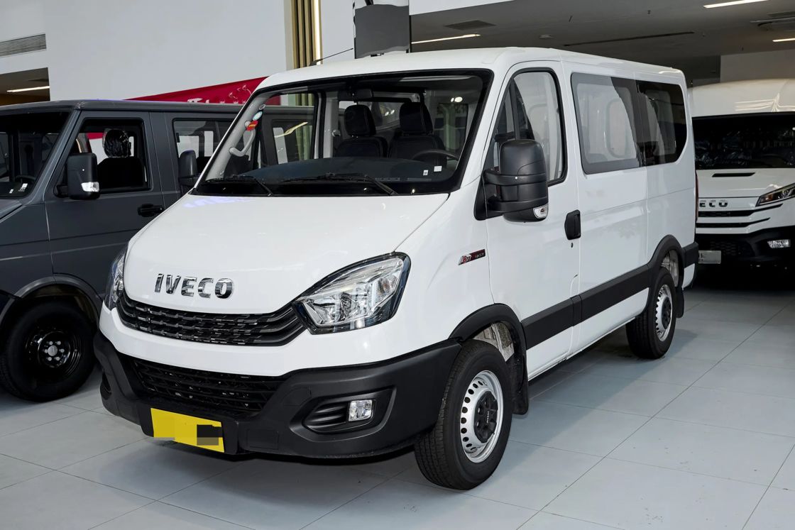 Harga terjangkau New Iveco Ocean minivan 2024 2.0T 146 hp Diesel 2WD Euro 6 Untuk Ekspor untuk penggunaan keluarga