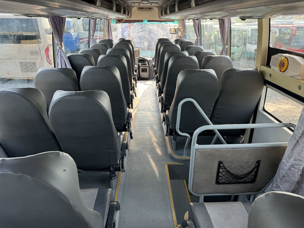 ZK6110 Yutong Bus penumpang bekas 2020 56-seater 2+3 Layout Dua pintu kiri-driven Bus mewah