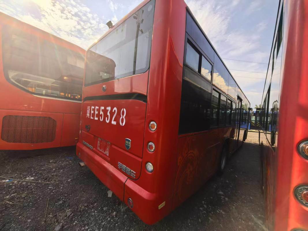 2019 Second Hand 76/10-41 Seat 12 Meter Smooth Shape Dipakai ZK6108 Bus Kota Pintu Ganda