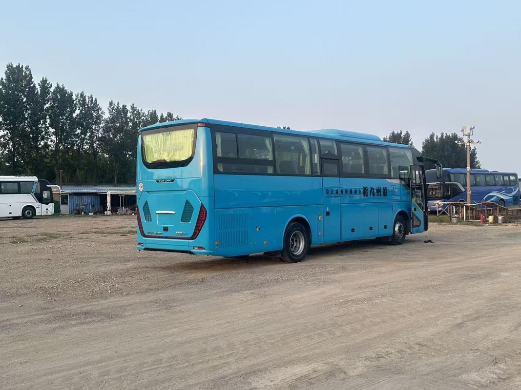Coach Bus Second Hand Yutong Zk6117 Yuchai 310hp  Leaf Spring 46 Seats  Lux Transport With Air Condition