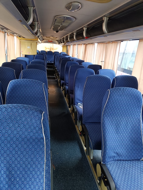 Bus Yutong Bus Bus 55 Seater Gereja Hand Kedua Bandara Intercity Sekolah Komuter Bus Interurban