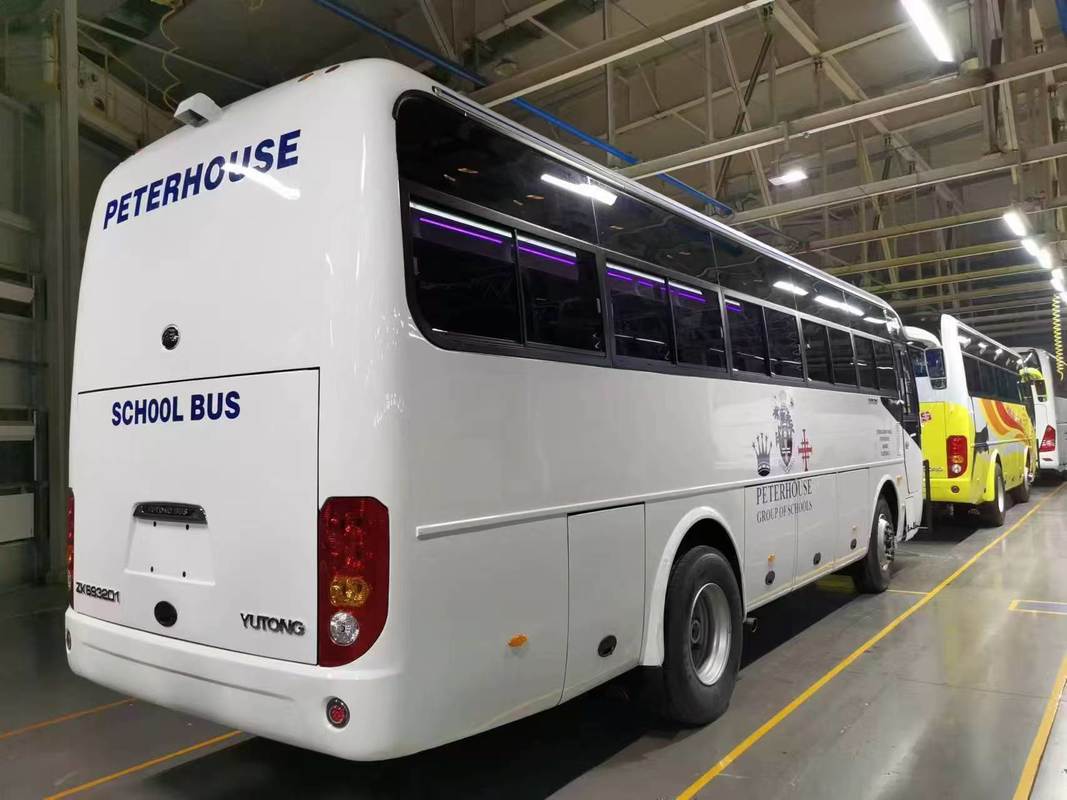 40 Kursi Yutong ZK6932D Bus Baru Bus Pelatih Baru Kemudi RHD Diesel Mesin Cumm-ins Euro2 untuk Turis