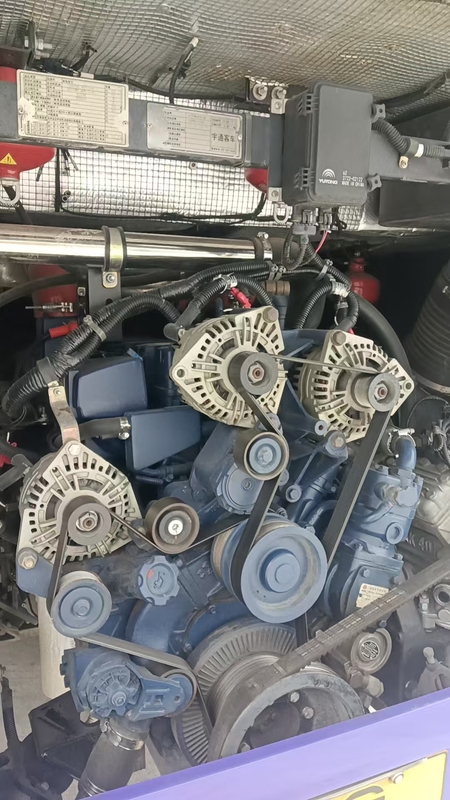 Sepeda bus Yutong 50 kursi Wisata Weichai Diesel Bandara Gereja Perkeretaapian Sekolah Interurban Intercity Bus RHD/LHD