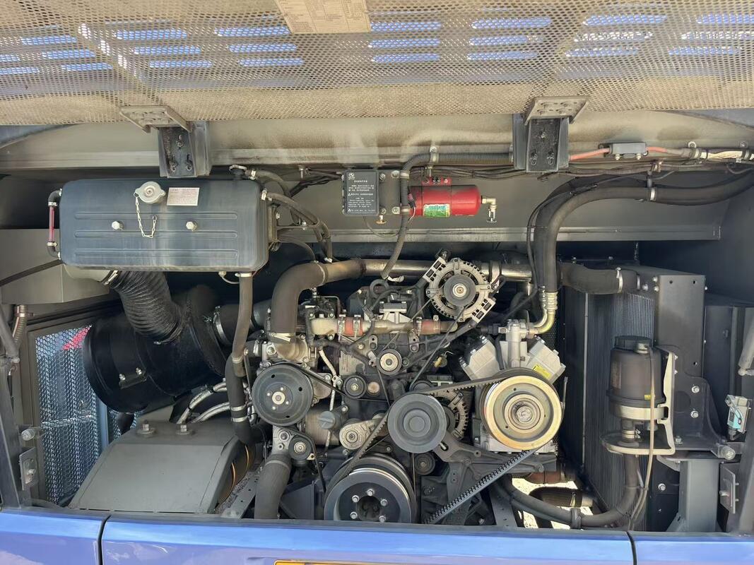 Bus Kinglong Diesel bekas 50 kursi mewah Leafspring Weichai Motor School Tour Intercity Commuter Coach